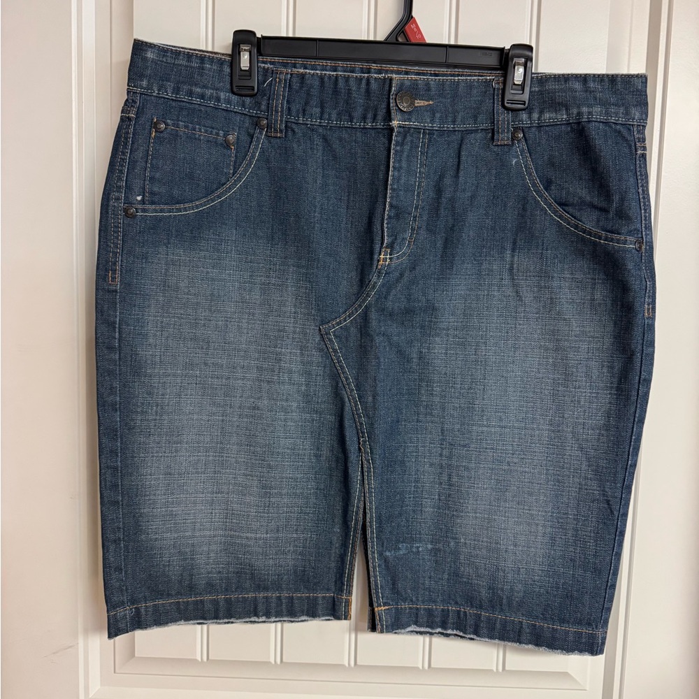 Women’s Blue Denim Old Navy Skirt